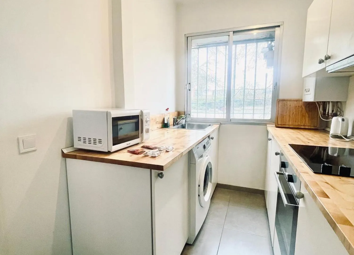 Alojamiento Entero Junto Ifema Y Aeropuerto Madrid Apartmán
